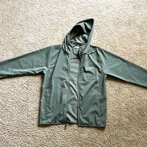 Columbia wind breaker olive